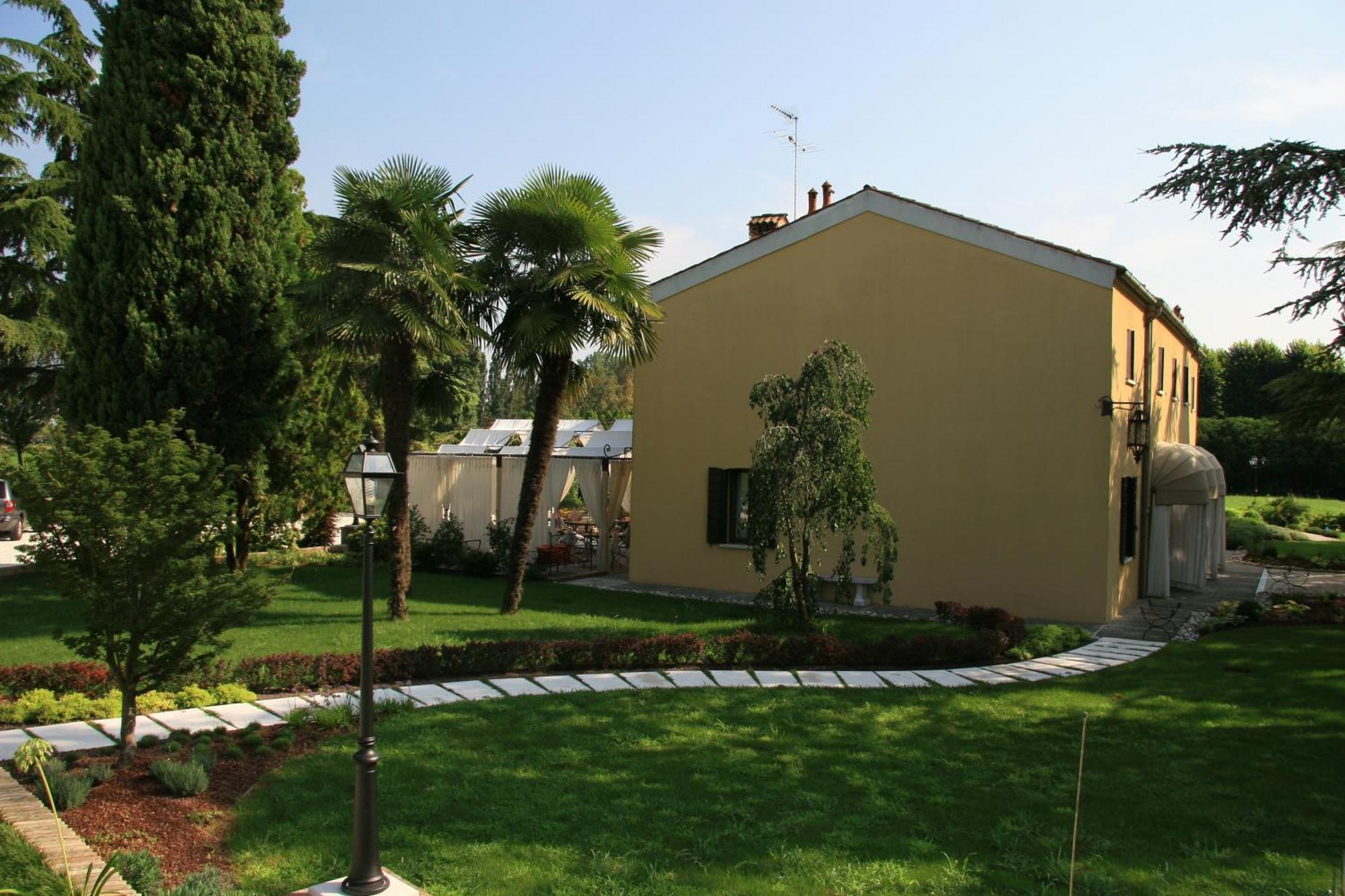 Hotel La Rescossa Міра Екстер'єр фото