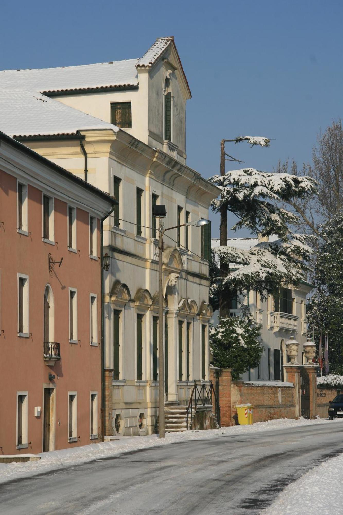 Hotel La Rescossa Міра Екстер'єр фото