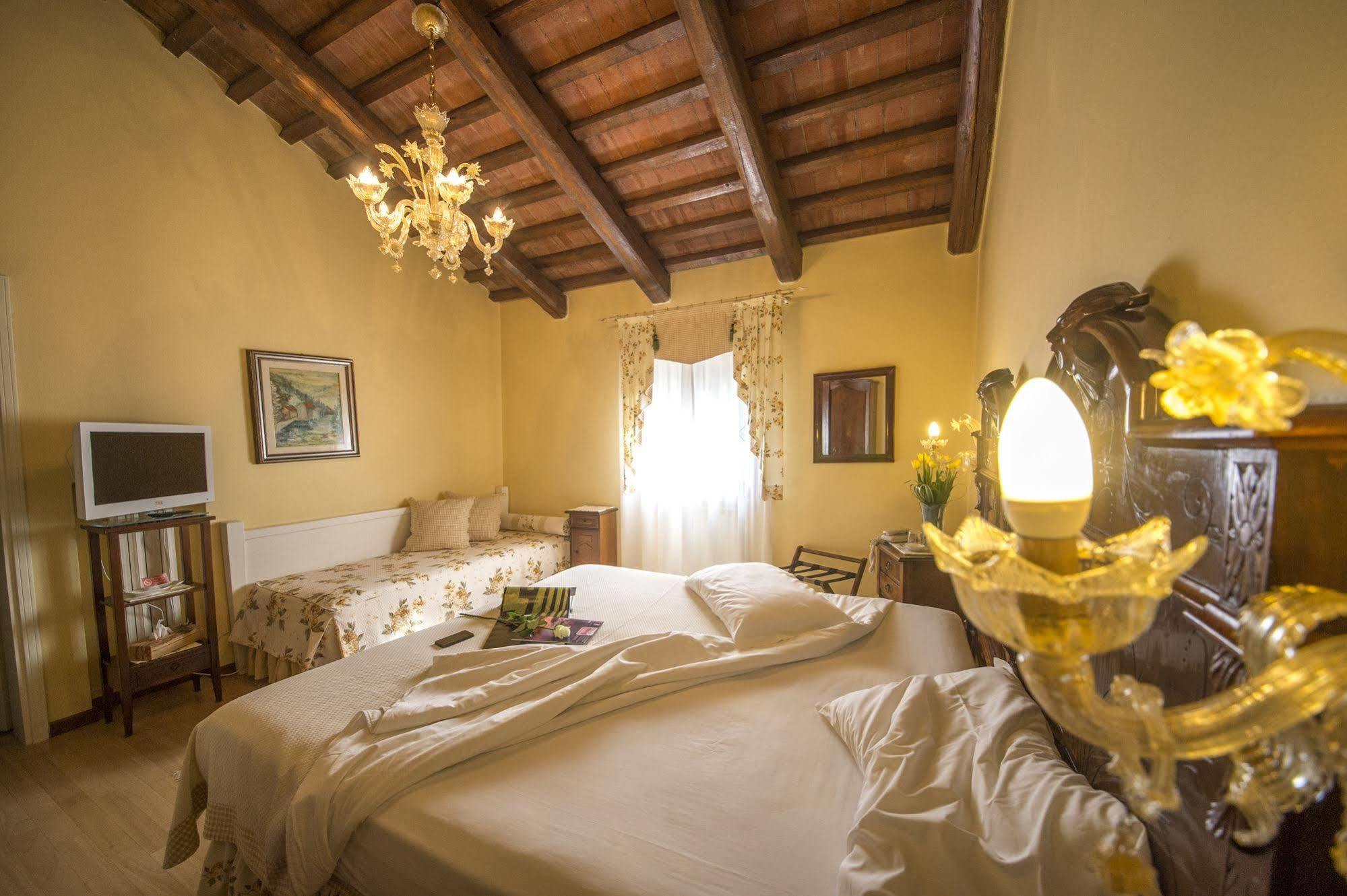 Hotel La Rescossa Міра Екстер'єр фото