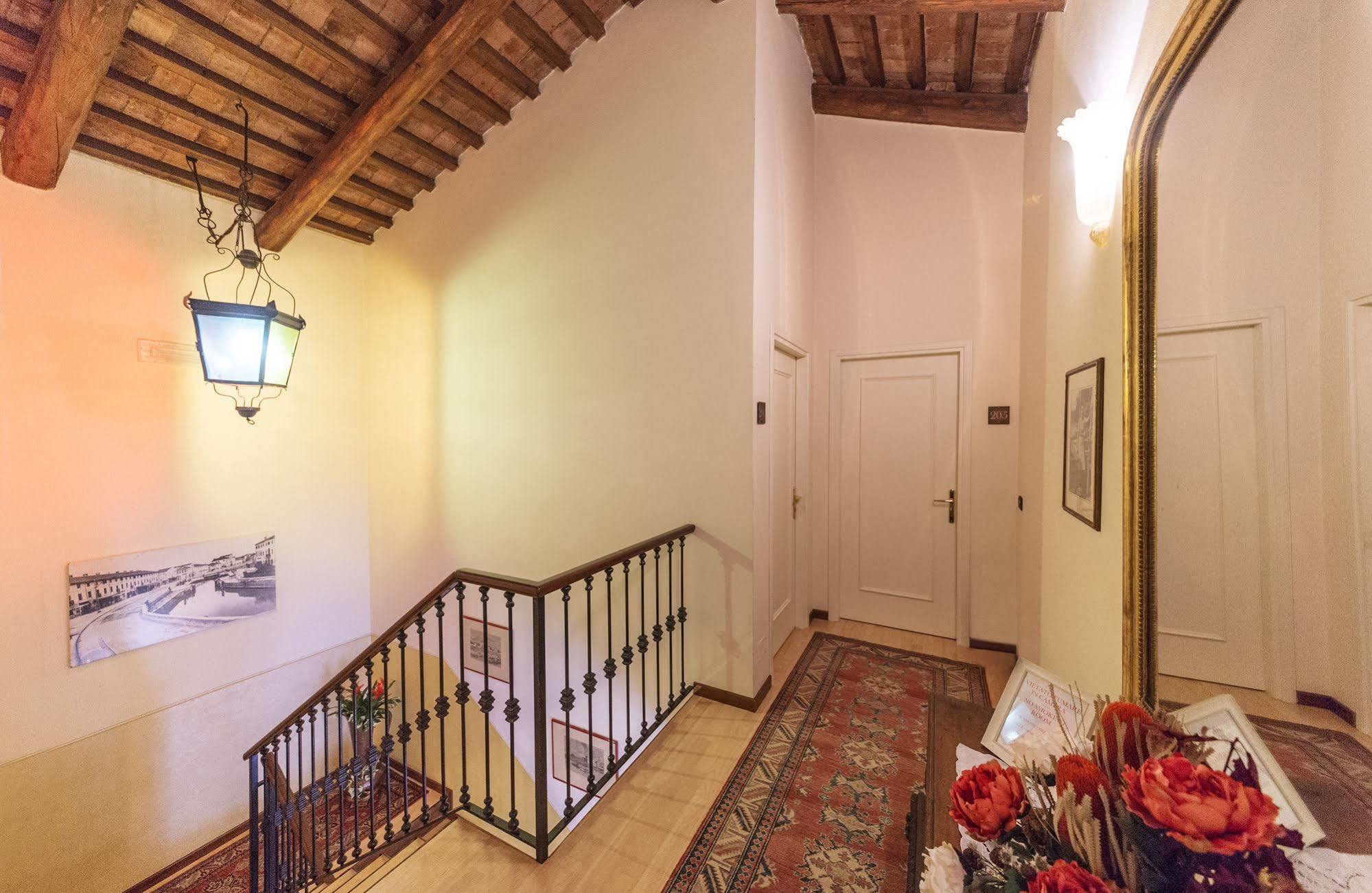 Hotel La Rescossa Міра Екстер'єр фото